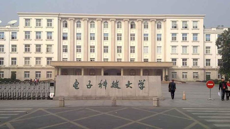 汽车电子线路板与普通电路板的区别解析