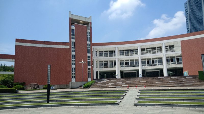 设备参数对比：揭秘电子科技选购背后的技术奥秘