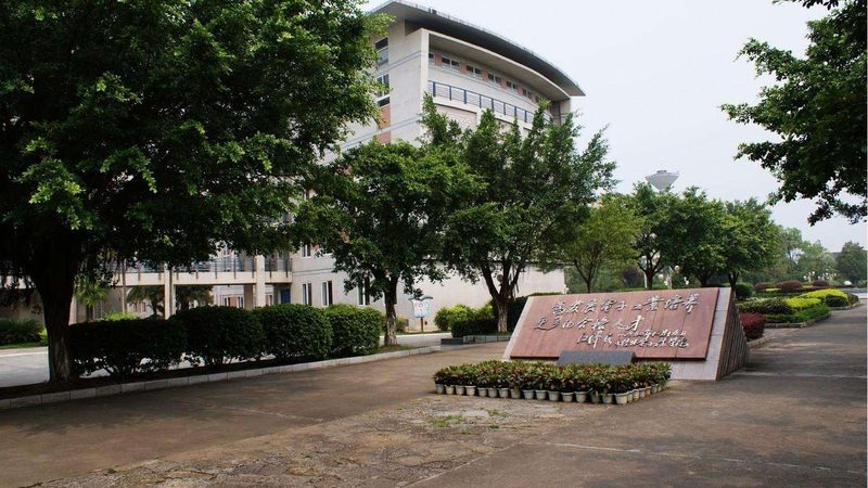 SMT贴片加工：关键注意事项及工艺解析