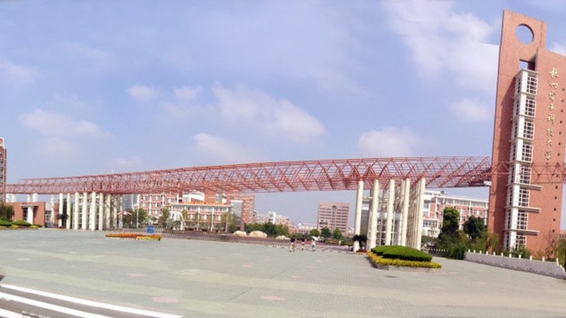 揭秘PCB打样厂家：优缺点对比解析